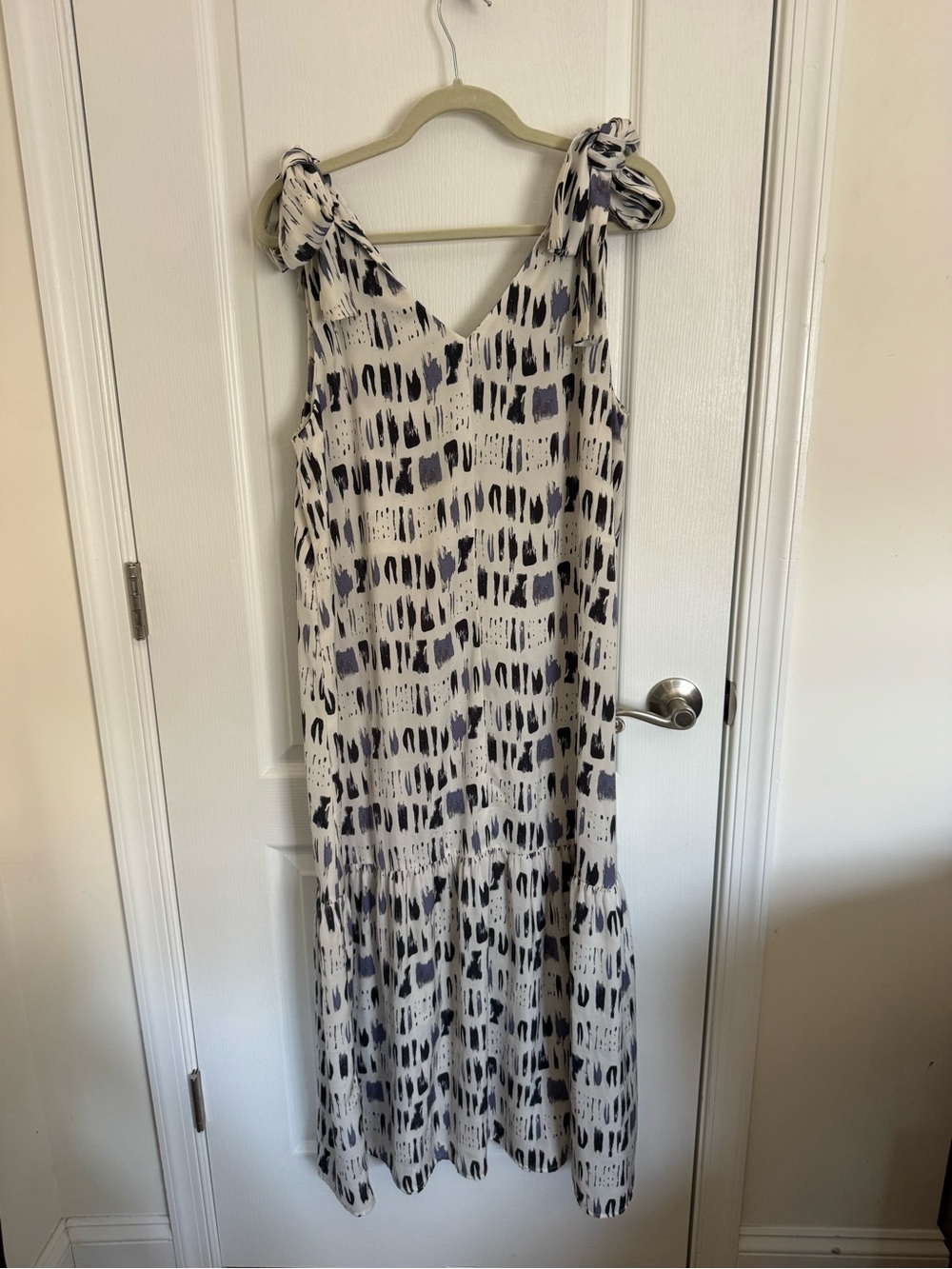 Banana Republic Silky Multicolor Maxi Dress - Picture 4 of 4